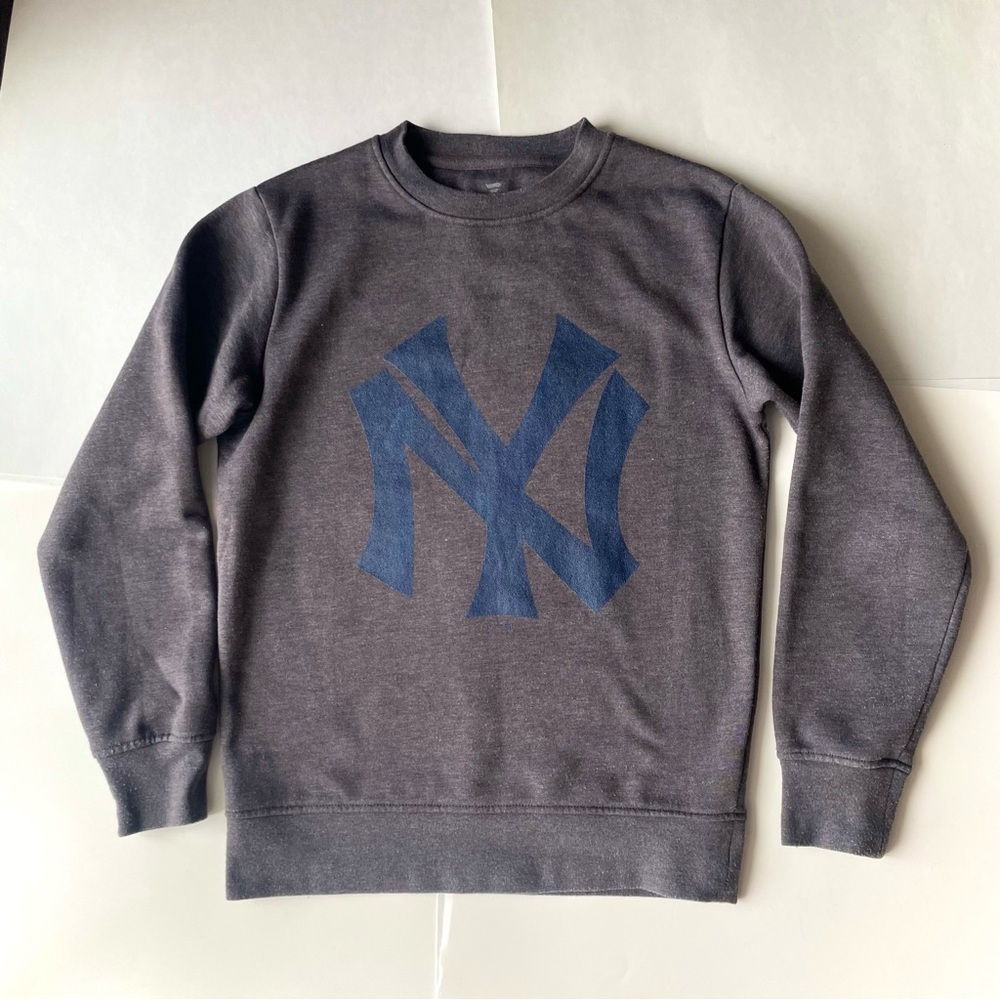 Yankees Charcoal Crewneck